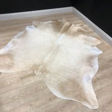 Load image into Gallery viewer, XL Charolais Cowhide Rug (blonde / champagne/ cream)
