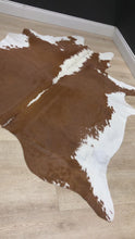 Load and play video in Gallery viewer, XL Chestnet Hereford Cowhide Rug
